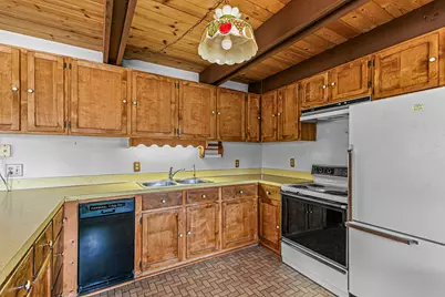 2011 Dead Indian Memorial Road, Ashland, OR 97520 - Photo 9