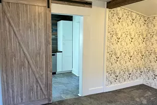 967 E 1st St, Prineville, OR 97754 - Photo 9