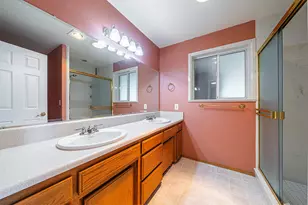 938 Cypress Point Loop, Ashland, OR 97520 - Photo 7