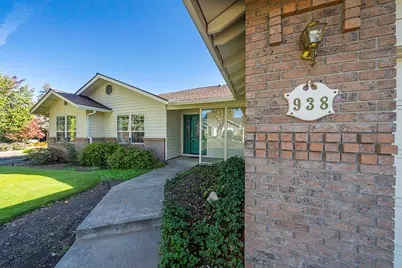 938 Cypress Point Loop, Ashland, OR 97520 - Photo 35