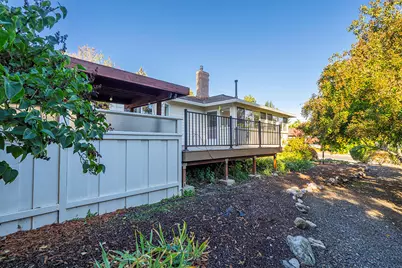 938 Cypress Point Loop, Ashland, OR 97520 - Photo 19