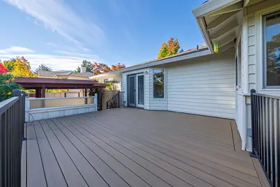 938 Cypress Point Loop, Ashland, OR 97520 - Photo 17