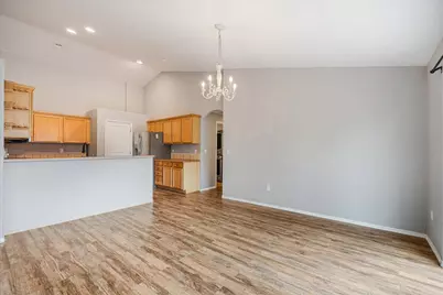 930 NW Spruce Avenue, Redmond, OR 97756 - Photo 13