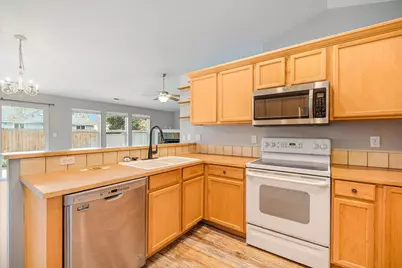 930 NW Spruce Avenue, Redmond, OR 97756 - Photo 15