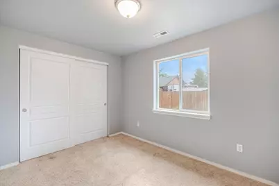 930 NW Spruce Avenue, Redmond, OR 97756 - Photo 29