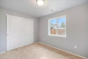 930 NW Spruce Ave, Redmond, OR 97756 - Photo 29