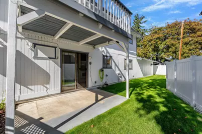 205 SW Booth Street, Grants Pass, OR 97526 - Photo 25