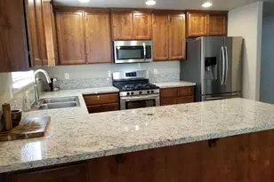 911 Stonewater Dr, Eagle Point, OR 97524 - Photo 15