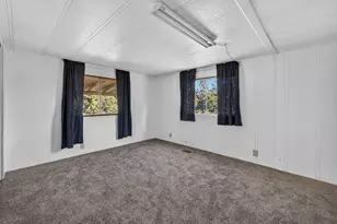 1384 SE Akins Dr, Prineville, OR 97754 - Photo 17