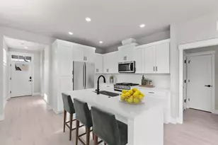 60944 SE Apollo Pl, Bend, OR 97702 - Photo 3