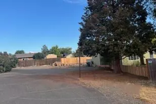 326 E Sage Ln, Culver, OR 97734 - Photo 3