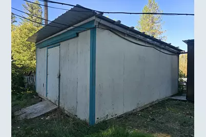 2584 Rockydale Road, Cave Junction, OR 97523 - Photo 9