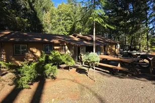 290 Crest Dr, Cave Junction, OR 97523 - Photo 1