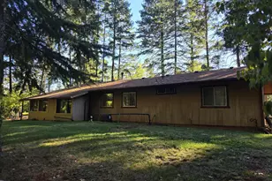 290 Crest Dr, Cave Junction, OR 97523 - Photo 7