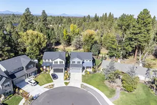 63147 NW Vis Mdw Ln, Bend, OR 97703 - Photo 51