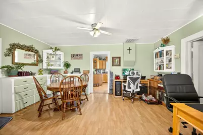 2710 W Stewart Avenue, Medford, OR 97501 - Photo 15