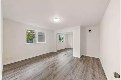 1036 W 12th Street, Medford, OR 97501 - Photo 23