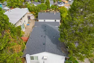 1036 W 12th St, Medford, OR 97501 - Photo 7
