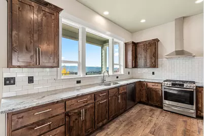 4260 Falcon Ridge Terrace, Medford, OR 97504 - Photo 11