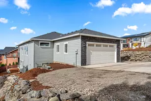 4260 Falcon Ridge Terrace, Medford, OR 97504 - Photo 45