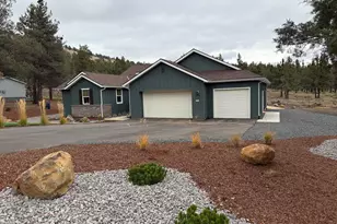 5730 Engleman Spruce Way, Klamath Falls, OR 97601 - Photo 3