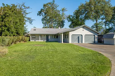 1320 Redwood Circle, Grants Pass, OR 97527 - Photo 3