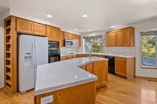 1320 Redwood Cir, Grants Pass, OR 97527 - Photo 17