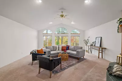 1320 Redwood Circle, Grants Pass, OR 97527 - Photo 15
