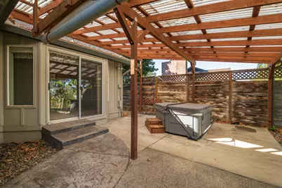 1320 Redwood Circle, Grants Pass, OR 97527 - Photo 47