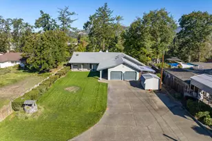 1320 Redwood Cir, Grants Pass, OR 97527 - Photo 55