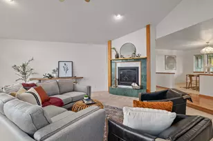 1320 Redwood Cir, Grants Pass, OR 97527 - Photo 9