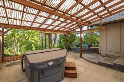 1320 Redwood Circle, Grants Pass, OR 97527 - Photo 47