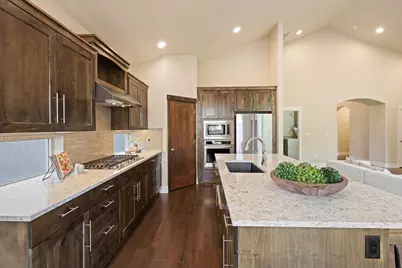 60494 Hedgewood Lane, Bend, OR 97702 - Photo 15