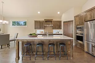 60494 Hedgewood Ln, Bend, OR 97702 - Photo 13