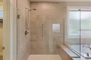 60494 Hedgewood Ln, Bend, OR 97702 - Photo 23