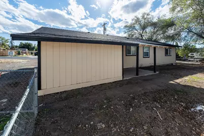 336 SW H Street, Madras, OR 97741 - Photo 15