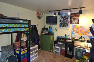 318 Riverside Dr, Klamath Falls, OR 97601 - Photo 5