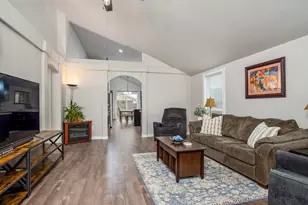 848 Trinity Way, Medford, OR 97501 - Photo 5