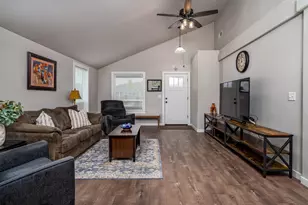 848 Trinity Way, Medford, OR 97501 - Photo 7