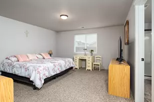 848 Trinity Way, Medford, OR 97501 - Photo 11