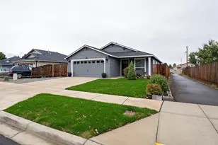 848 Trinity Way, Medford, OR 97501 - Photo 19