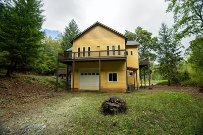 709 Pinewood Way, Cave Junction, OR 97523 - Photo 3