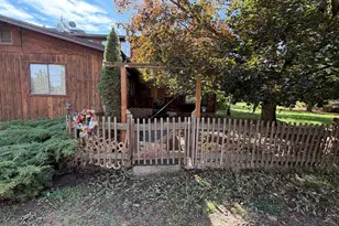 5910 NE 41st St, Redmond, OR 97756 - Photo 3