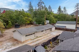 338 Kilborn Dr, Grants Pass, OR 97526 - Photo 25