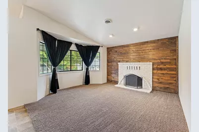 338 Kilborn Drive, Grants Pass, OR 97526 - Photo 3