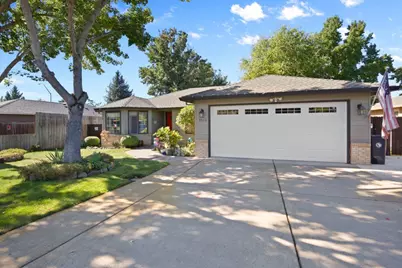 1813 Cascadia Street, Medford, OR 97504 - Photo 1