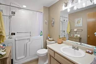 1813 Cascadia St, Medford, OR 97504 - Photo 17