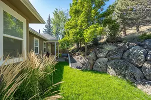 2525 NW 1st St, Bend, OR 97703 - Photo 9