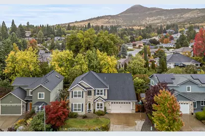 4505 Wolf Run Drive, Medford, OR 97504 - Photo 3