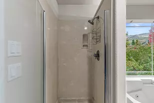 4505 Wolf Run Dr, Medford, OR 97504 - Photo 27